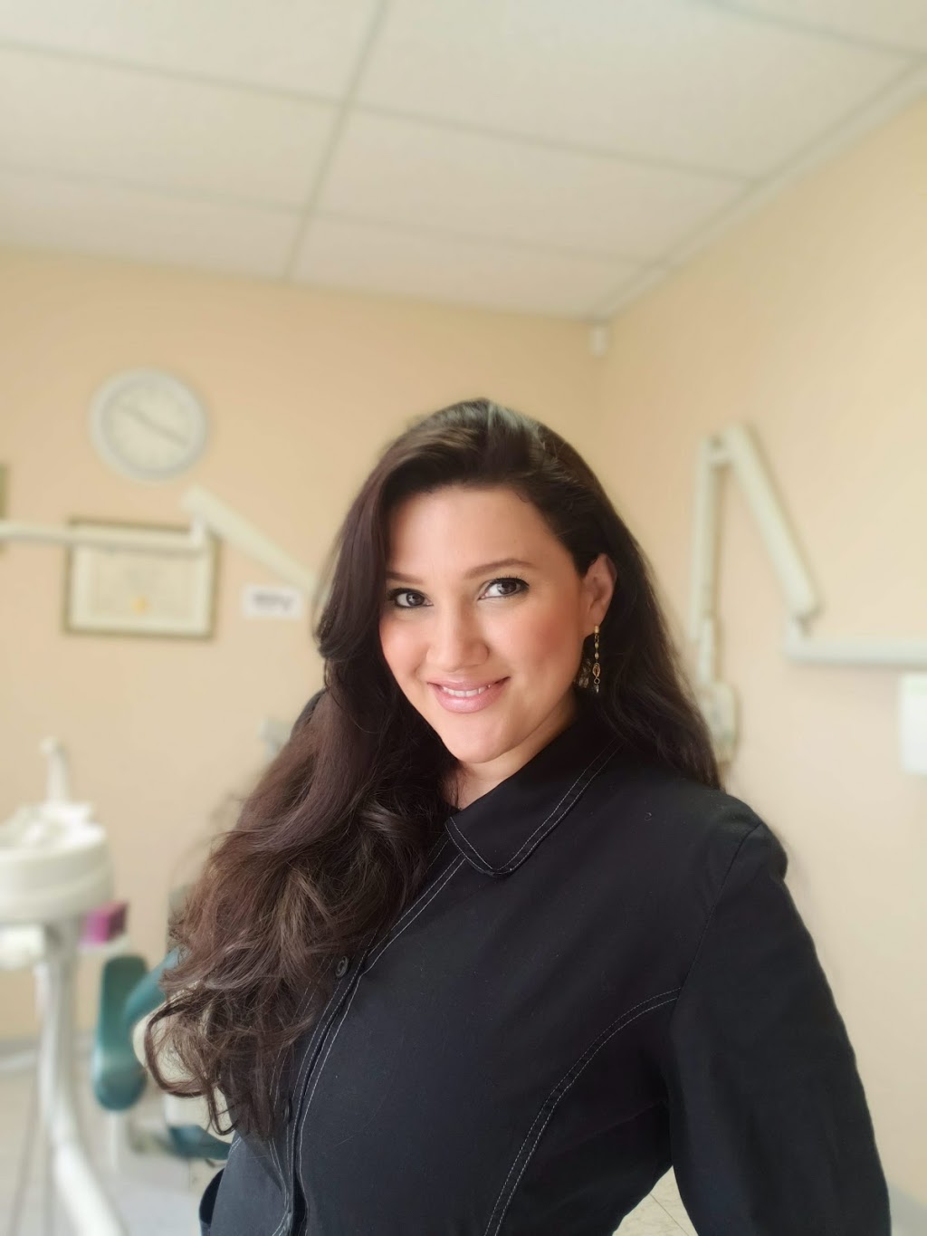 Dr. Yenitza Arias Flores | 1100 Central Pkwy W #2, Mississauga, ON L5C 4E9, Canada | Phone: (905) 281-0743