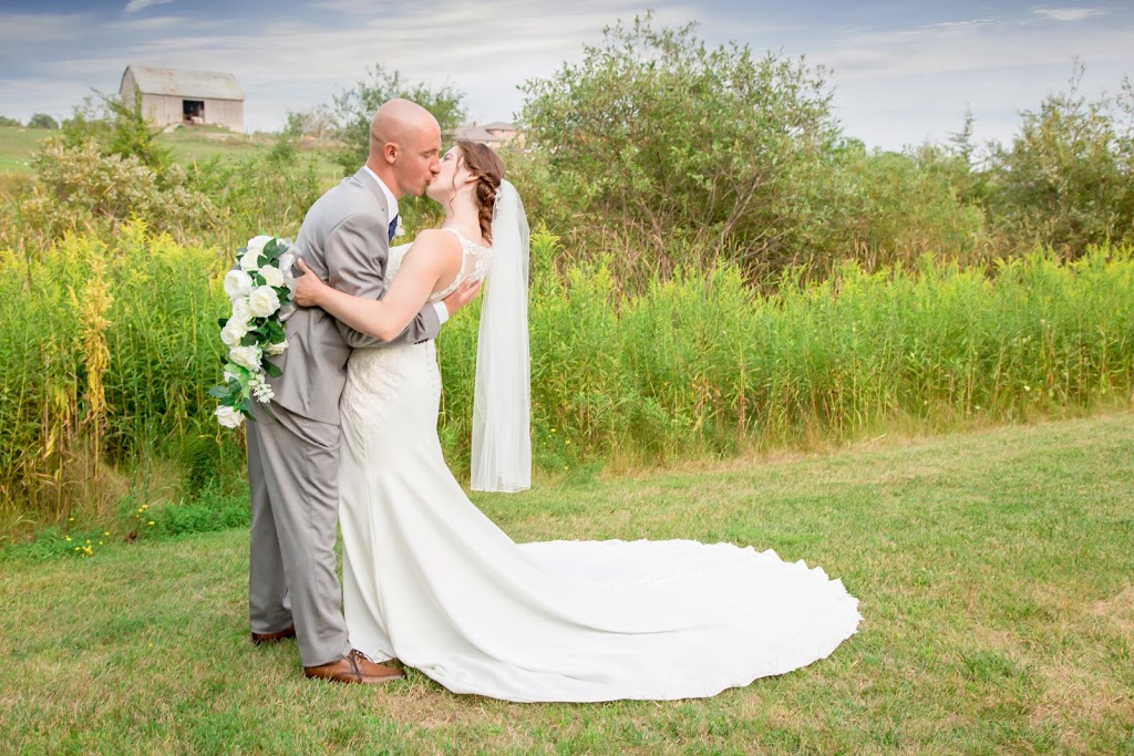 NV Wedding Photography | 11 Maguire St, Lindsay, ON K9V 0L3, Canada | Phone: (905) 806-2239