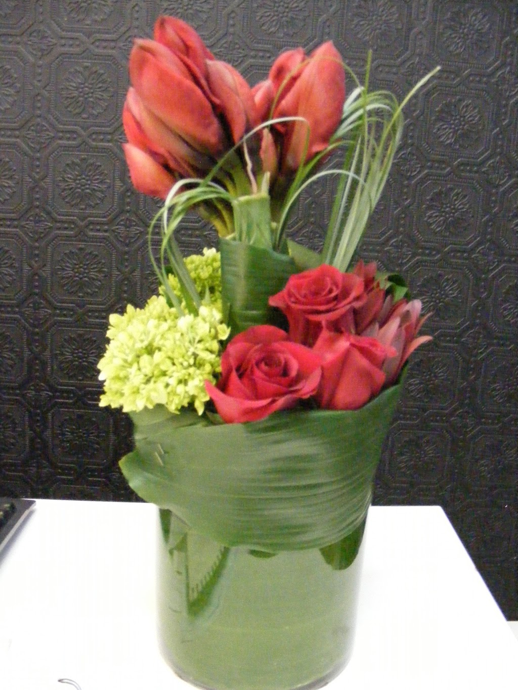 Mondu floral design | 2412 Kingston Rd, Scarborough, ON M1N 1V2, Canada | Phone: (647) 428-7210