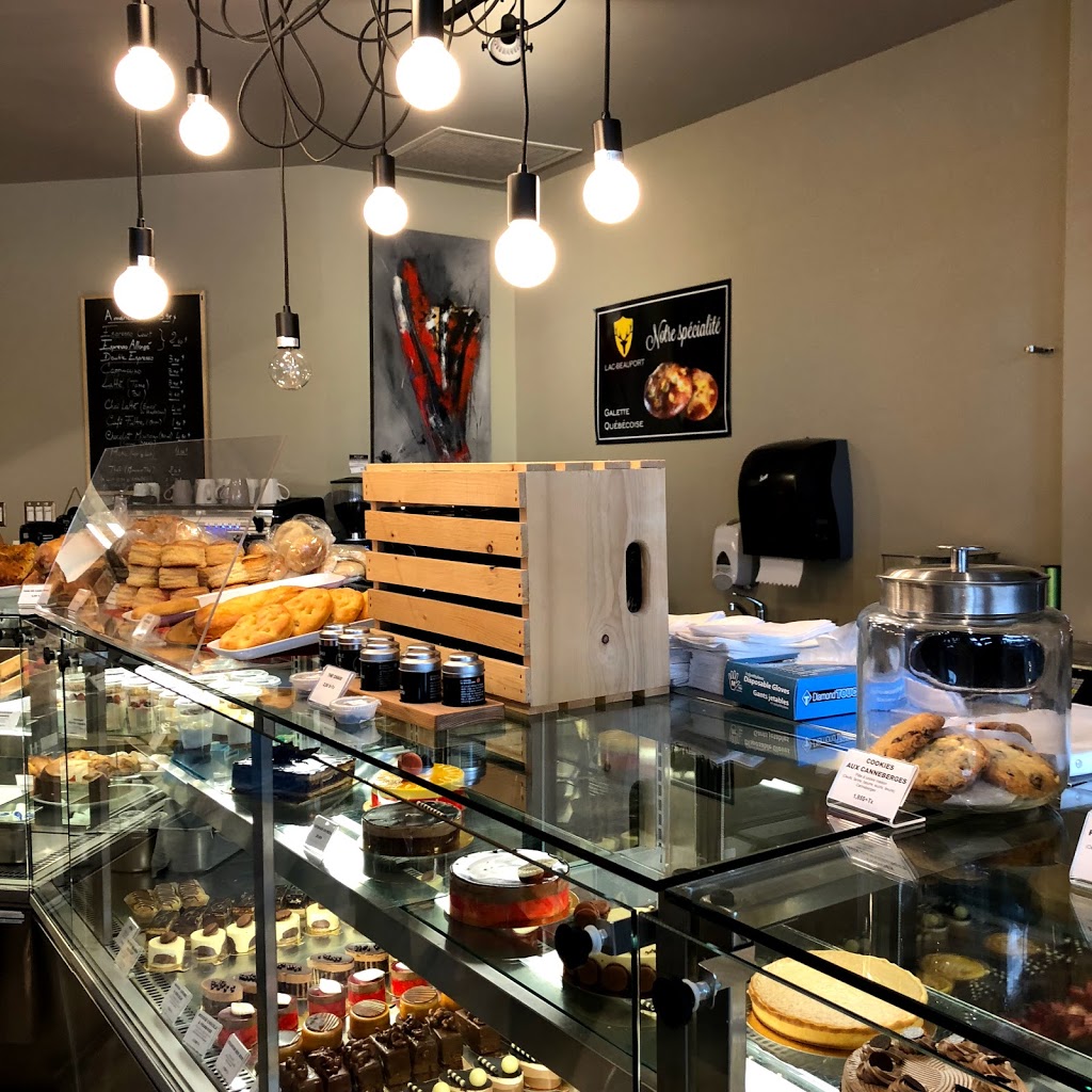 Boulangerie du Lac | 1025 Boulevard du Lac, Lac-Beauport, QC G3B 0X1, Canada | Phone: (418) 316-2837