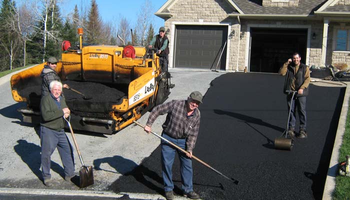 Pavages de Beauce Ltée (Les) | 143 Av. Lambert, Beauceville, QC G5X 1T5, Canada | Phone: (418) 774-5329