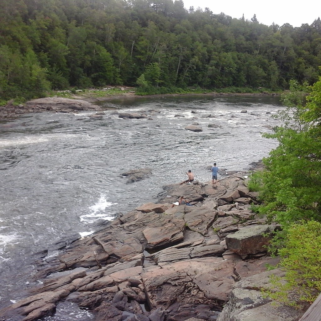 Parc riviere batiscan | 575 QC-352, Saint-Stanislas-de-Champlain, QC G0X 3E0, Canada