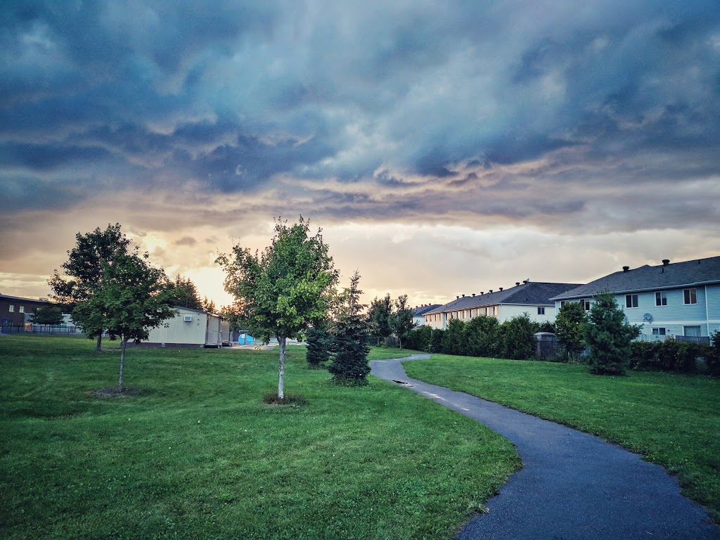 Juanita Snelgrove Park | 356 Kinghorn Crescent, Kanata, ON K2K 0C6, Canada