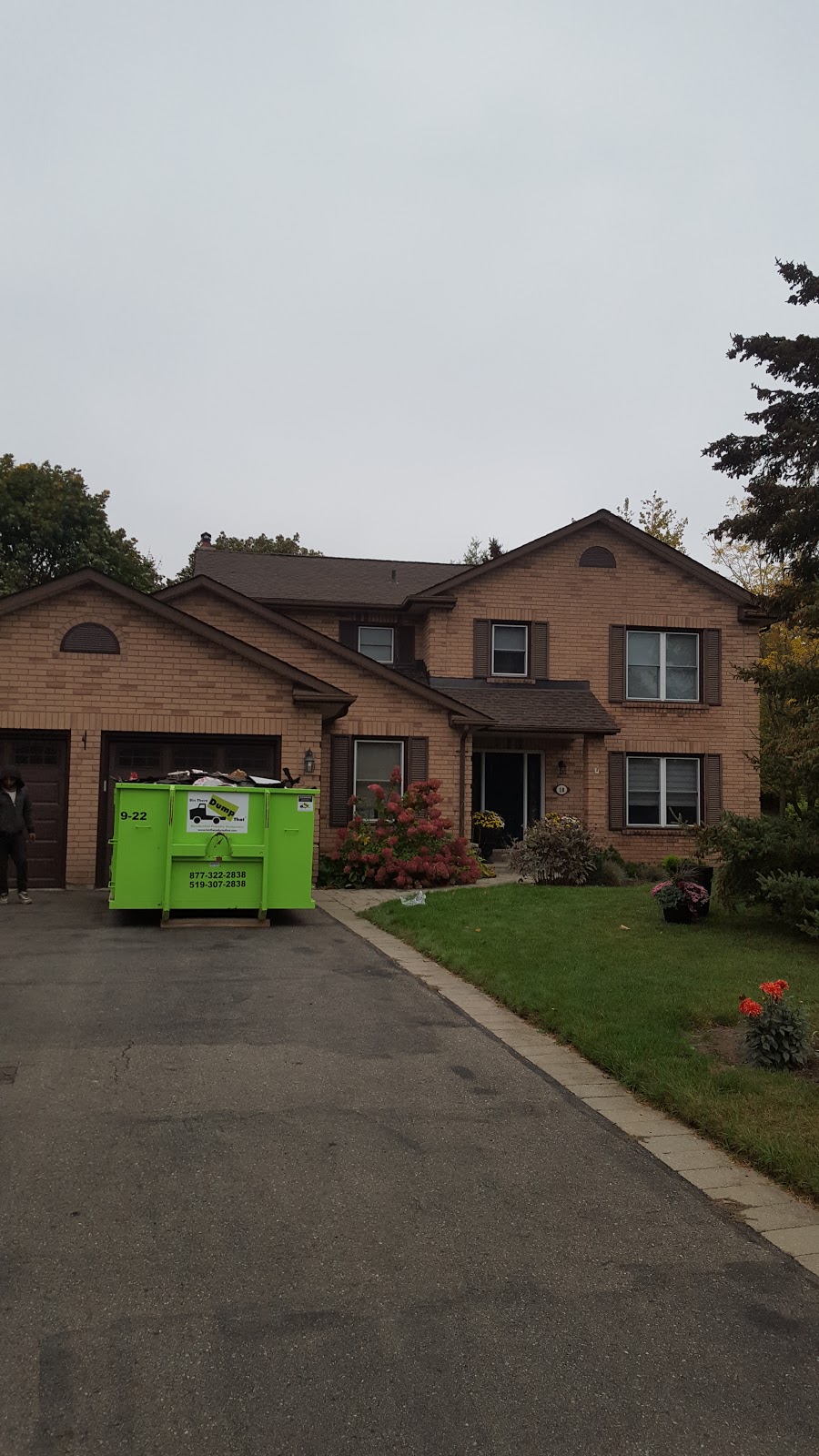 Honest Roofing Inc | 396 Flanagan Ct, Newmarket, ON L3X 2E8, Canada | Phone: (647) 400-8941