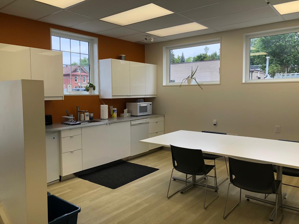 Right at Home Care Peterborough | 398 McDonnel St Unit# 4, Peterborough, ON K9H 2X4, Canada | Phone: (705) 908-3557