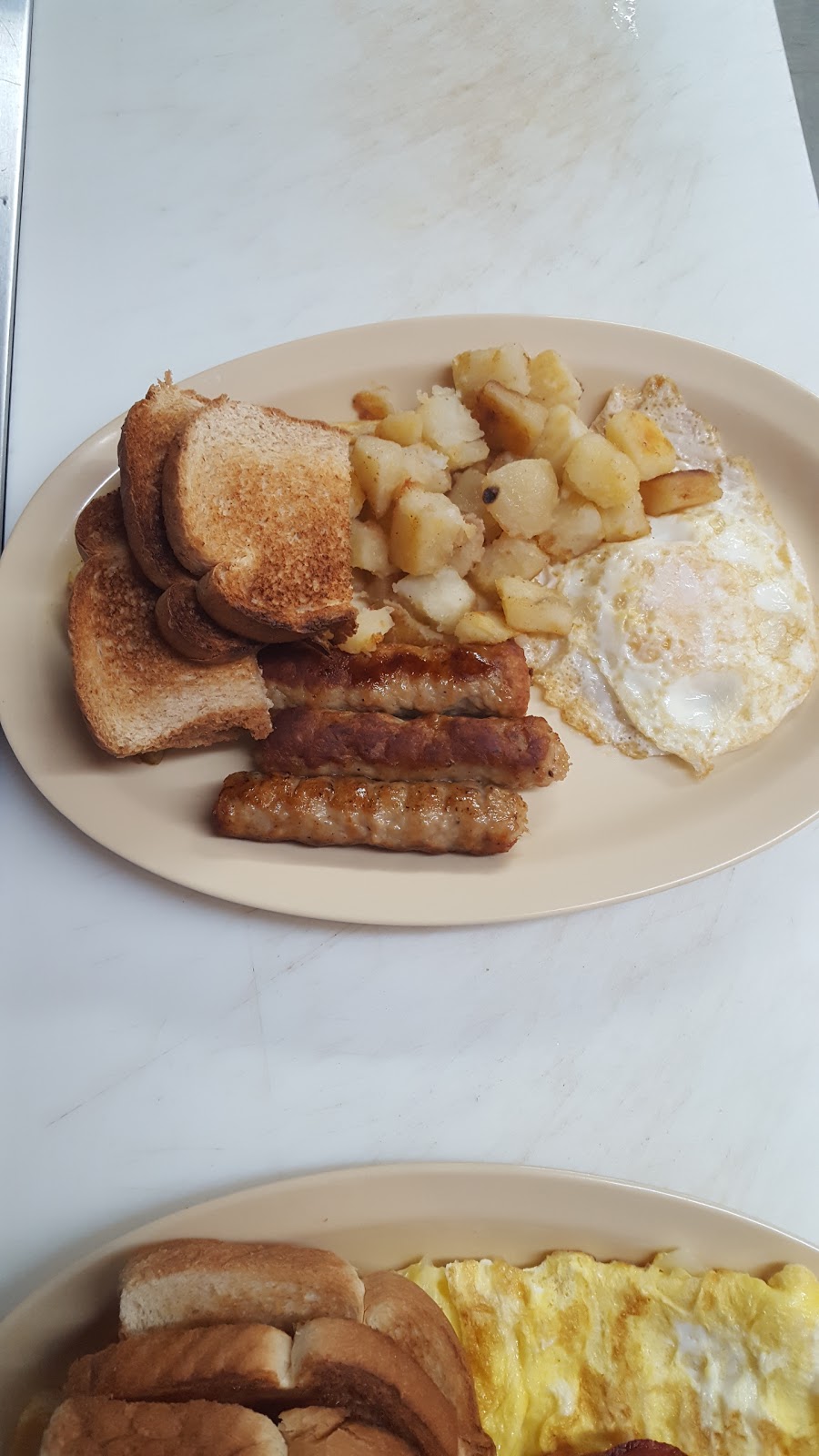 Codys Cafe | 9 Grand Ave, Swanton, VT 05488, USA | Phone: (802) 868-9910