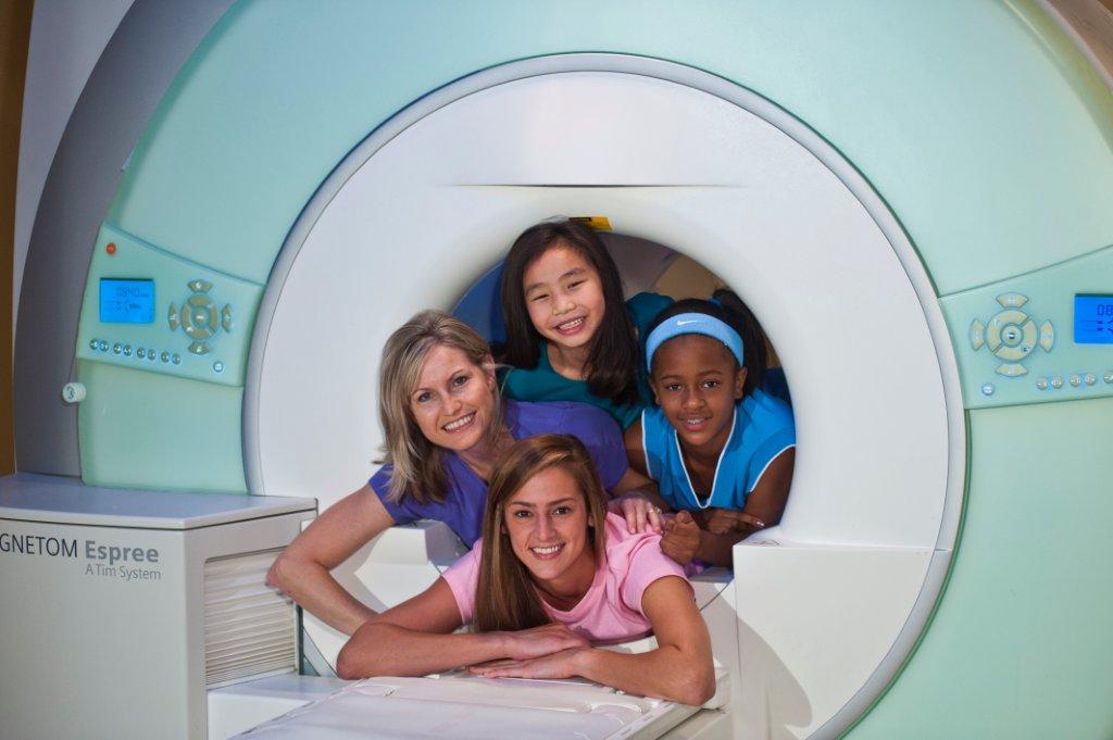 Medvue Imagerie Medicale | 300 Boulevard de la Concorde E, Laval, QC H7G 2E6, Canada | Phone: (450) 668-7376