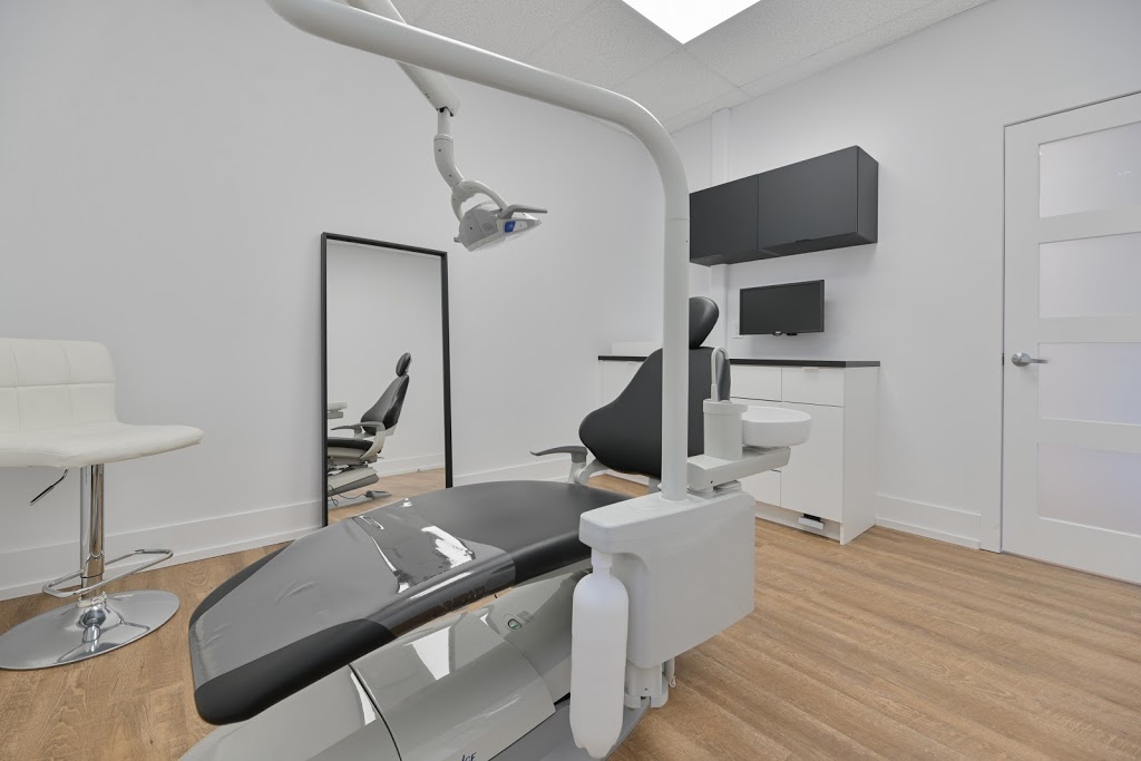 Mélissa Boucher Centre Denturologie | 39 Boulevard Saint-Luc, Saint-Jean-sur-Richelieu, QC J2W 1E3, Canada | Phone: (450) 741-4449