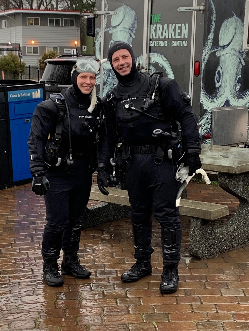 Frank Whites Dive Store | 721 Kings Rd, Victoria, BC V8T 1W4, Canada | Phone: (250) 385-4713