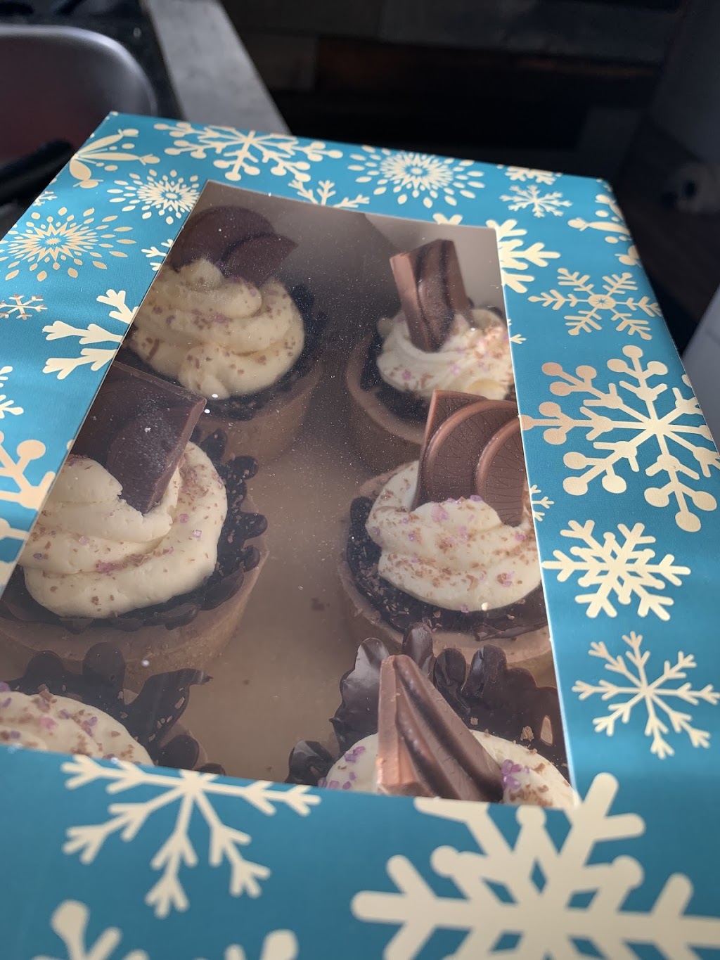 Lil B’s Bakery | 8 Kerr Crescent, Quinte West, ON K8V 2W3, Canada | Phone: (905) 377-3770