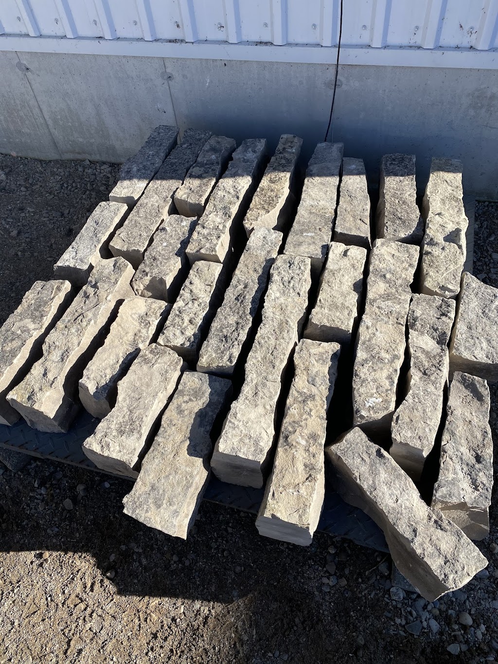 Galway Landscape Supply Inc | 1 Etonia Rd, Brant, ON N0J 1V0, Canada | Phone: (519) 504-4668