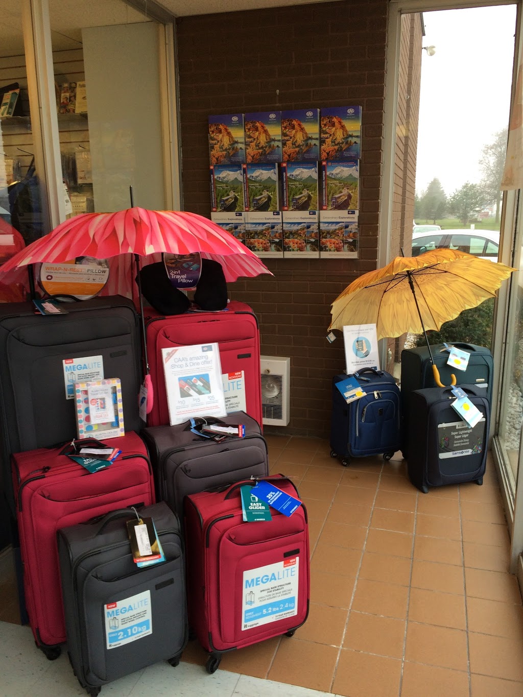 CAA Store - Chatham | 810 Richmond St, Chatham, ON N7M 5J5, Canada | Phone: (519) 351-2222