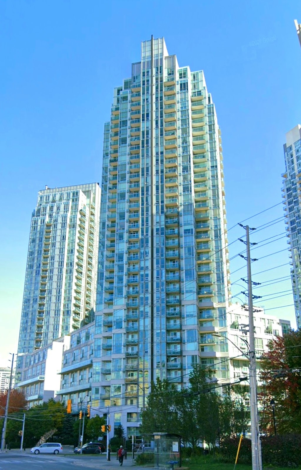 Maplewood Suites - Square One | 310 Burnhamthorpe Rd W, Mississauga, ON L5B 4P9, Canada | Phone: (647) 281-5002
