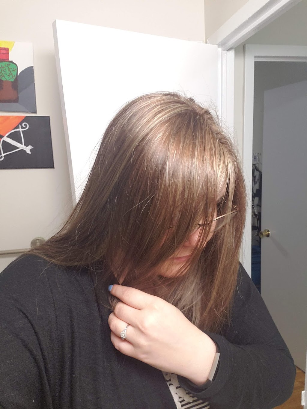 Apple Hair Salon | 26 Wilson St, Guelph, ON N1H 4G5, Canada | Phone: (519) 341-9811