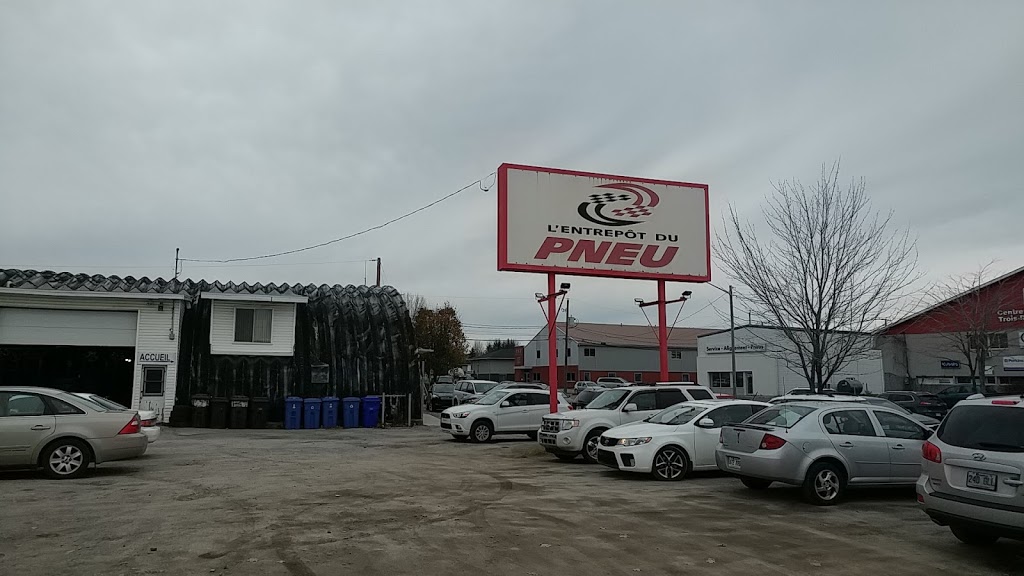 Tire Warehouse Trois-Rivières | 2775 Rue Charbonneau, Trois-Rivières, QC G9A 5C9, Canada | Phone: (819) 377-7272