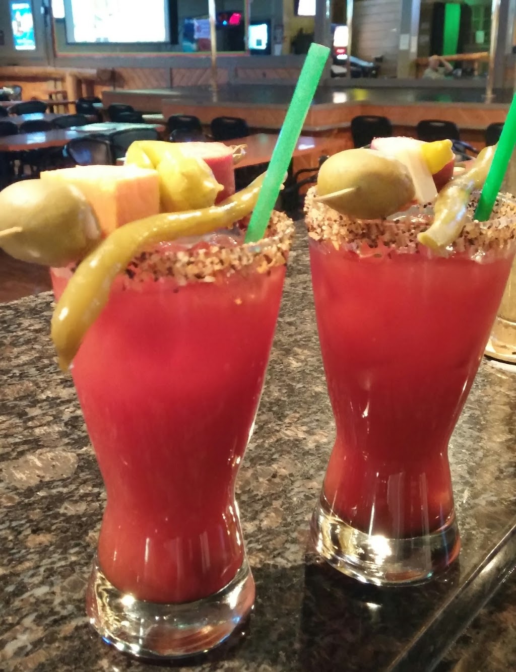 Alder Inn | 27214 Fraser Hwy, Aldergrove, BC V4W 3P8, Canada | Phone: (604) 856-2541