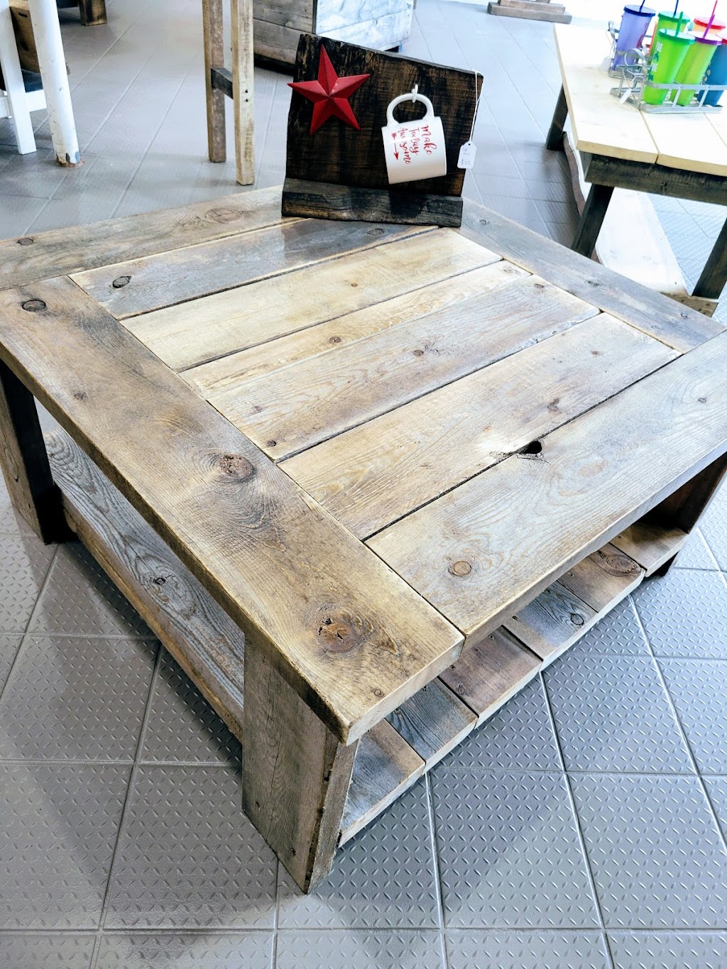 Rustic Country furniture & decor | 16 Mill St, Frankford, ON K0K 2C0, Canada | Phone: (613) 438-0299
