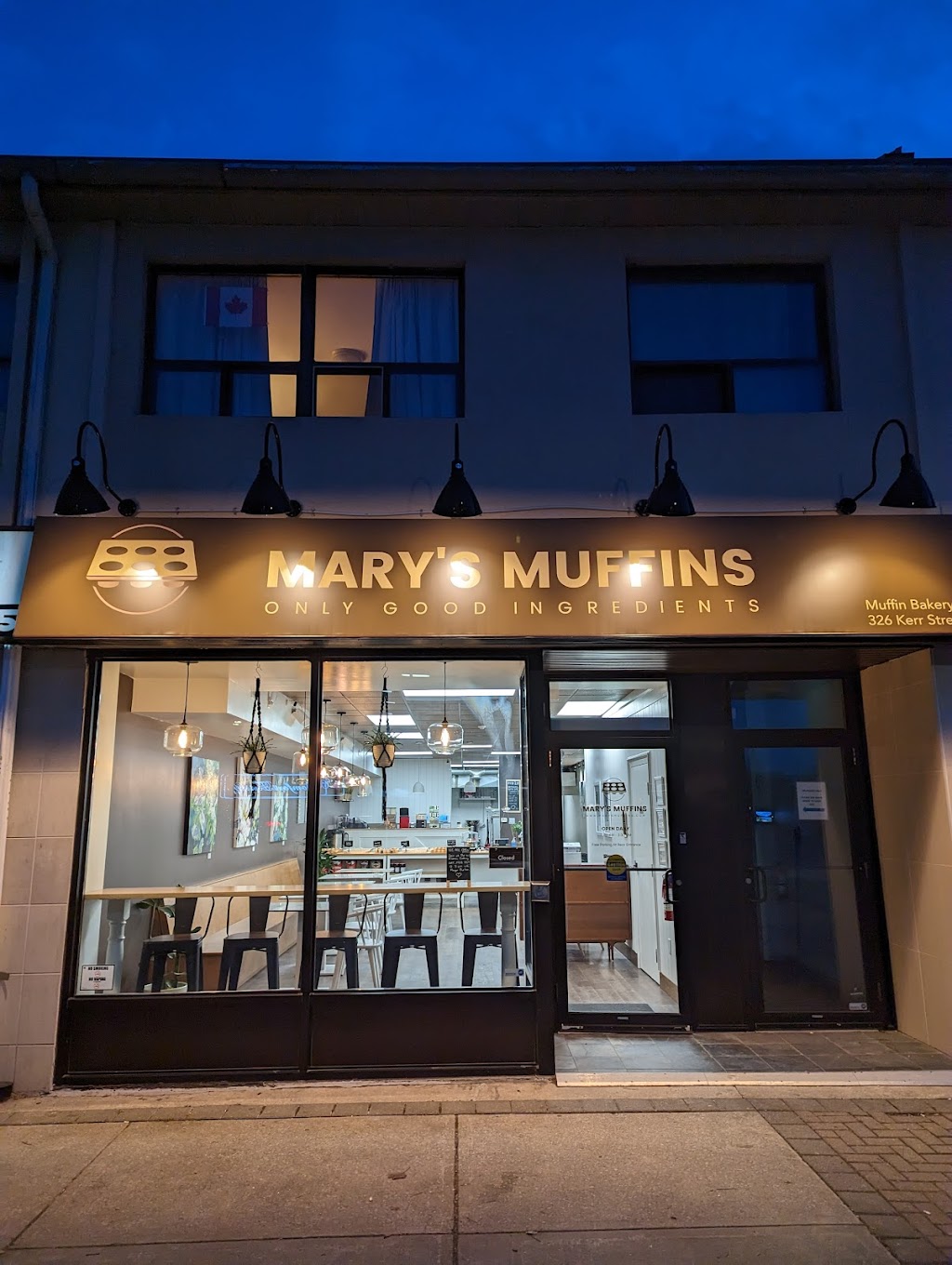 Marys Muffins | 326 Kerr St, Oakville, ON L6K 3B5, Canada | Phone: (905) 844-8322