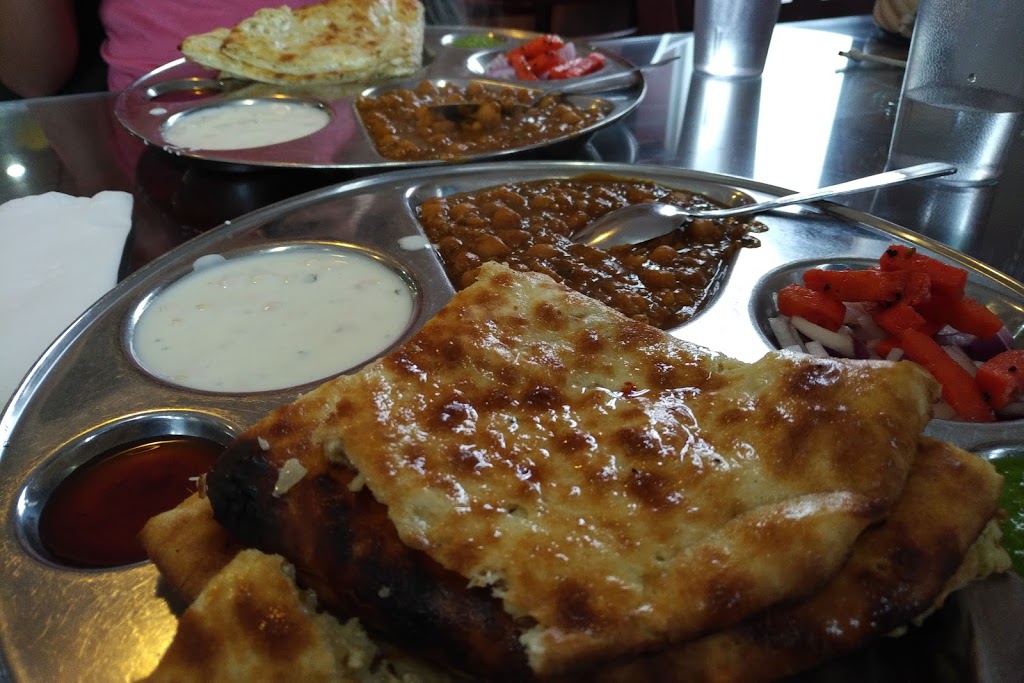 Royal India Sweets & Restaurant | 116 Kennedy Rd S, Brampton, ON L6W 3E7, Canada | Phone: (905) 454-0883