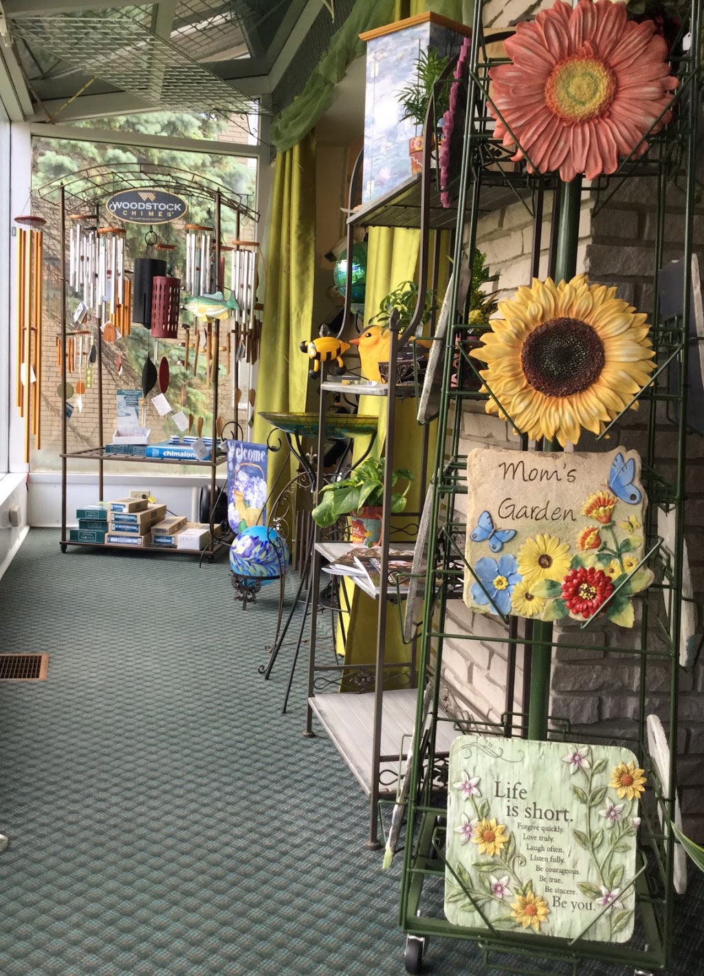 Casselman Florist and Gifts | 711 Principale St, Casselman, ON K0A 1M0, Canada | Phone: (613) 764-5504