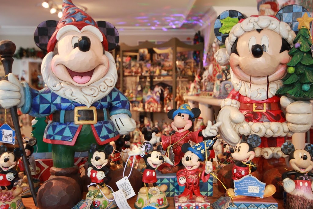 The Merry Christmas Shoppe | 136 St Lawrence St, Merrickville, ON K0G 1N0, Canada | Phone: (613) 269-3199