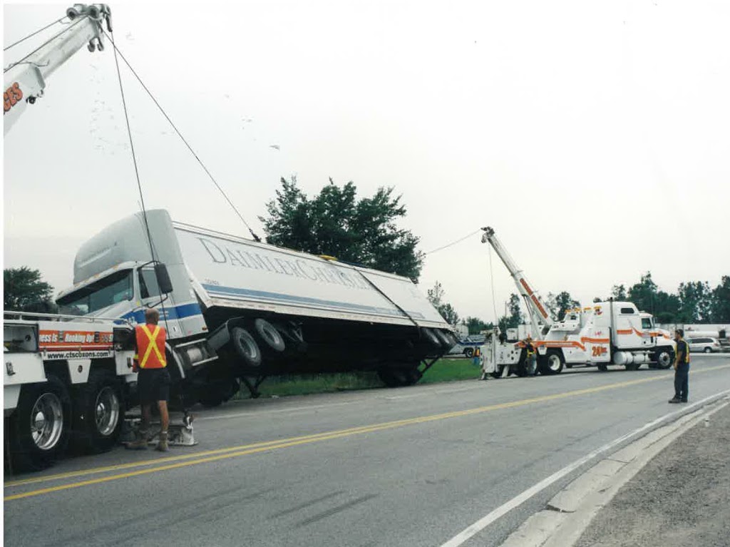 Coxons Towing Inc. | 2069 Naylor Sideroad, Essex, ON N8M 2X5, Canada | Phone: (519) 979-5421