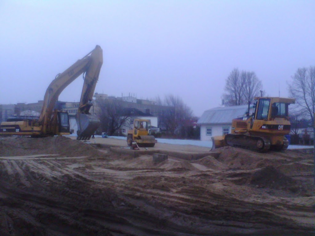 Rock Guay Contracteur | 347 rang 1, Roberval, QC G8H 2M9, Canada | Phone: (418) 275-3627