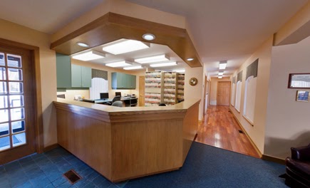 Patenaude Ed Dr & Associates | 45 Brock St W, Tillsonburg, ON N4G 2A4, Canada | Phone: (519) 688-1050