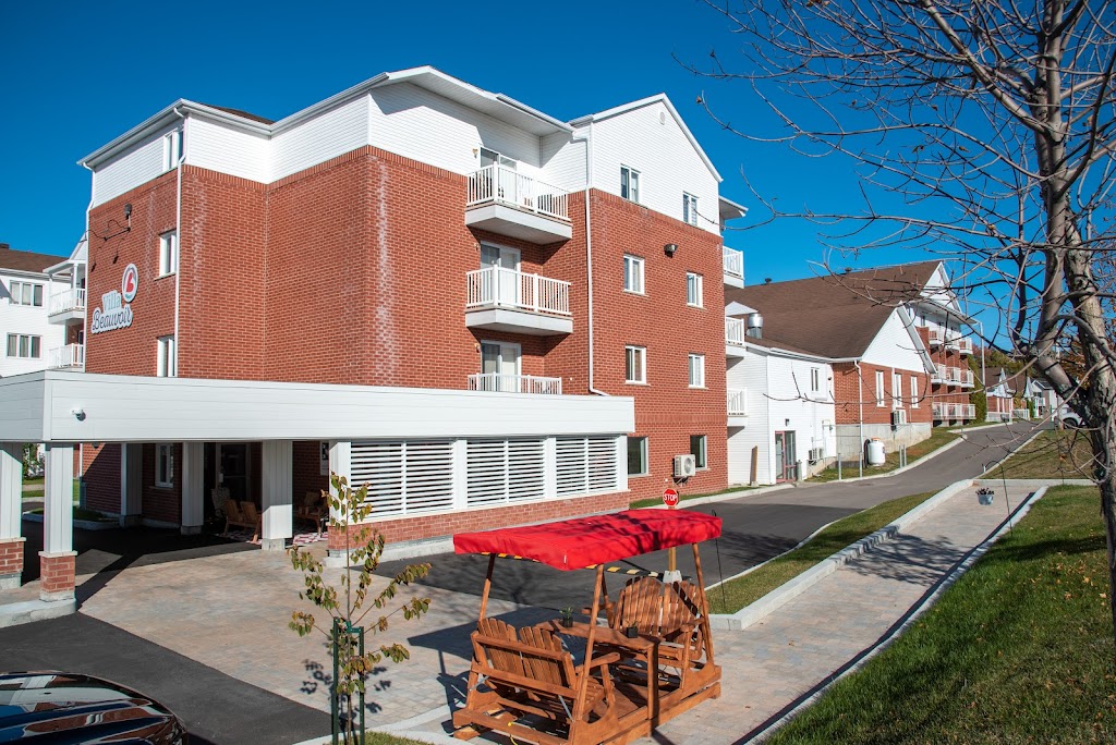 Villa Beauvoir | 1045 Av. du Pont S, Alma, QC G8B 7X1, Canada | Phone: (418) 668-6852