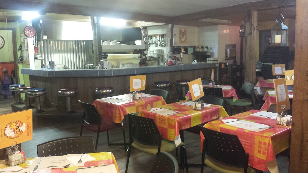 Restaurant Au Gourmet | 1092 QC-132, Odanak, QC J0G 1H0, Canada | Phone: (450) 568-3000