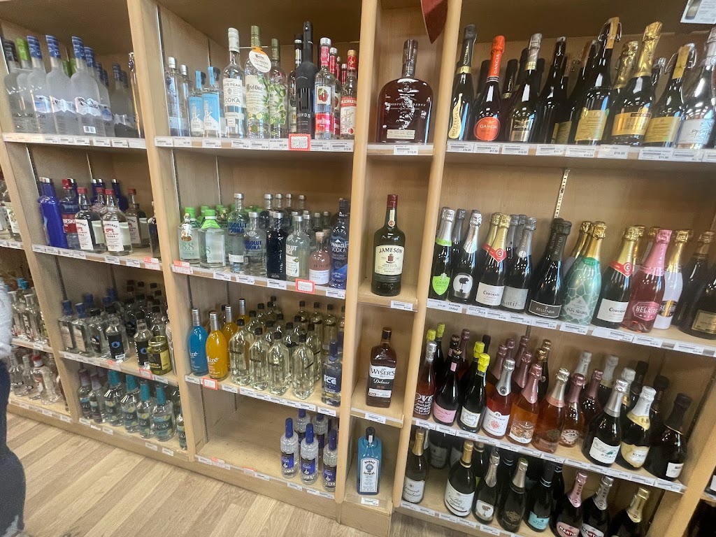 Liquor4U | 619 Cameron Heights Dr NW, Edmonton, AB T6M 0L9, Canada | Phone: (780) 341-3255