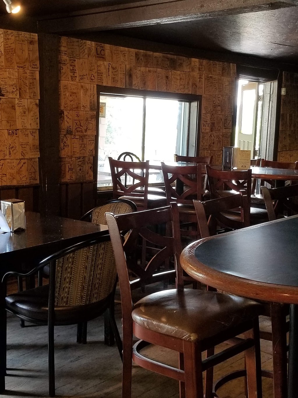 Bearberry Saloon Bar & Grill | 20 Km West Of Sundre Hwy 27, Sundre, AB T0M 1C0, Canada | Phone: (403) 638-9851