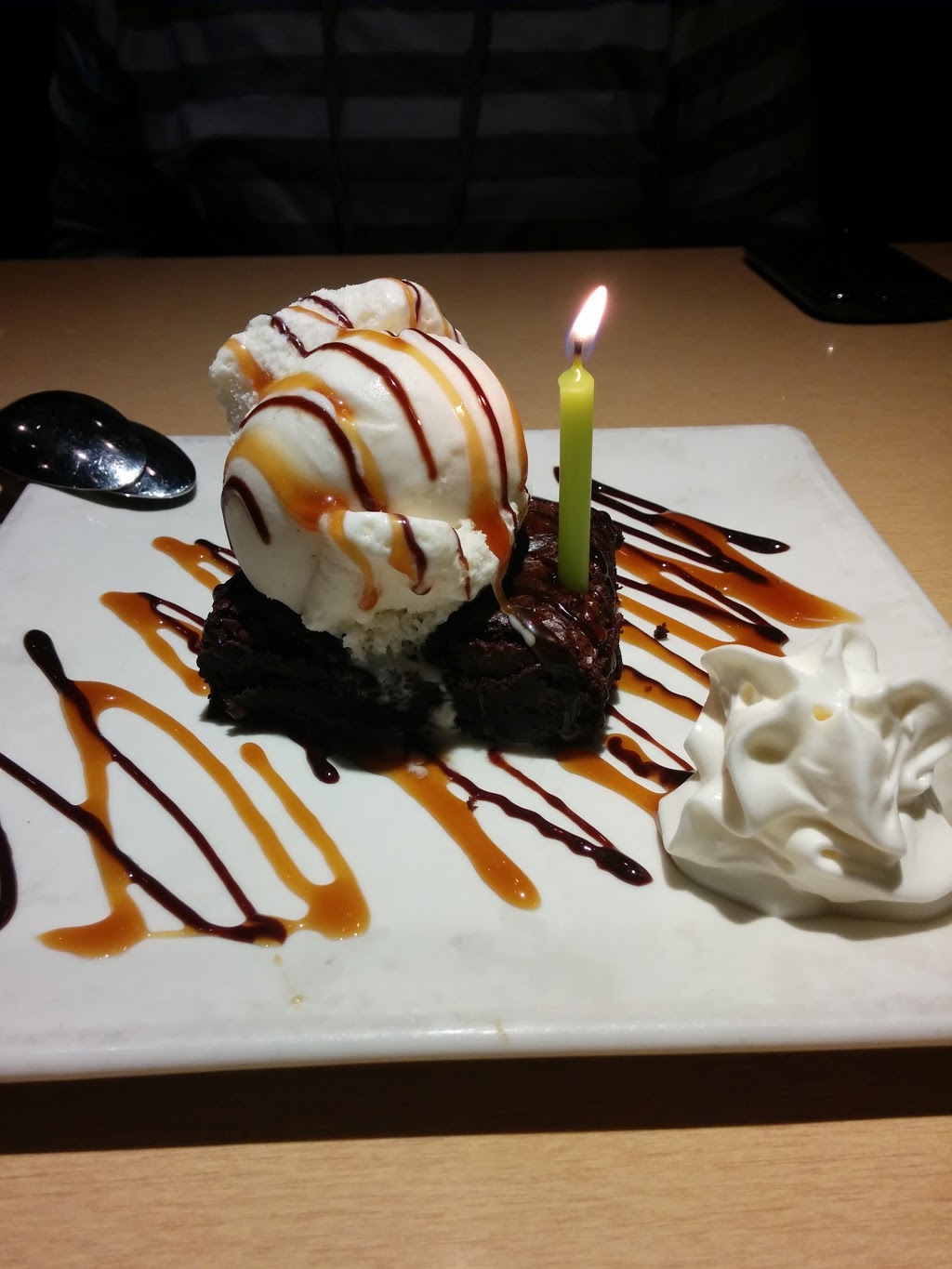 Boston Pizza | 35 Square One Dr, Mississauga, ON L5B 0E2, Canada | Phone: (905) 896-4646