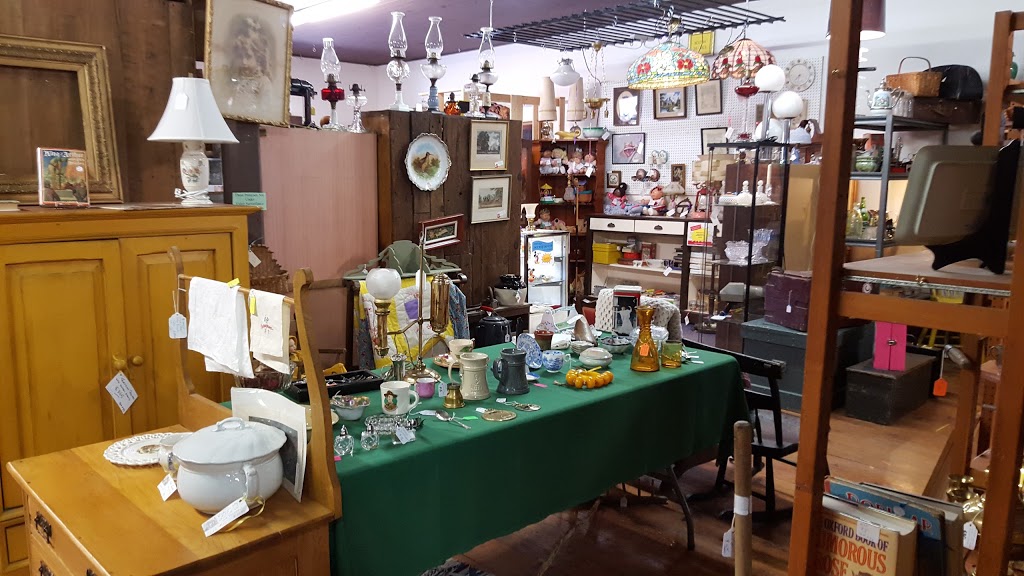 Almonte Antiques & Collectibles | 26 Mill St, Almonte, ON K0A 1A0, Canada | Phone: (613) 256-1512