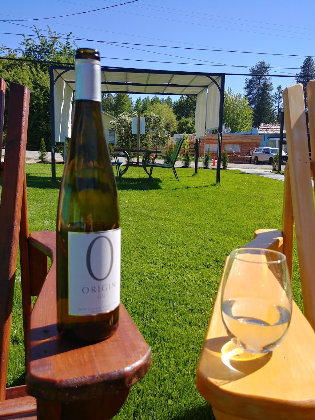 Naramata Courtyard Suites | 365 Robinson Ave, Naramata, BC V0H 1N0, Canada | Phone: (250) 490-7540