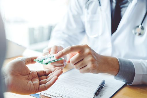 Bishops Crossing Pharmacy & Travel Clinic | 1212 5 St SE Unit 300 B, High River, AB T1V 0J2, Canada | Phone: (587) 417-2762