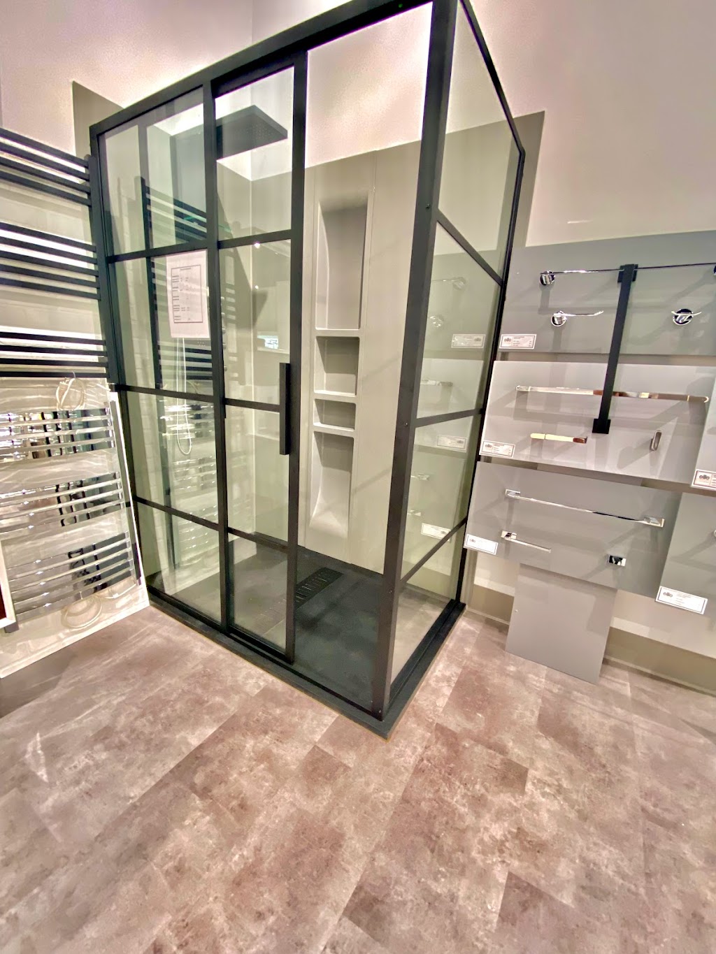 Elite Kitchen and Bathroom Fixtures | 4884 Dufferin St Unit 3, North York, ON M3H 5T4, Canada | Phone: (416) 663-7888