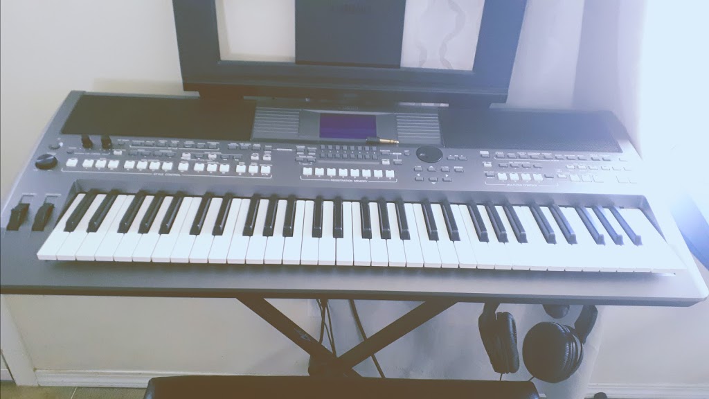 Calgary Music Tutor | 14672 1 st NE, Livingston Ave NE, Calgary, AB T3P 1M9, Canada | Phone: (587) 997-4616