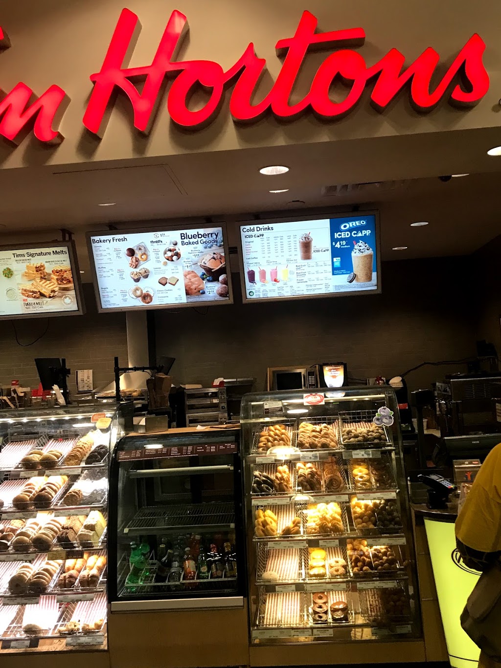 Tim Hortons | 680 Highway 401 Eb, Woodstock, ON N4S 7W8, Canada | Phone: (519) 423-6300