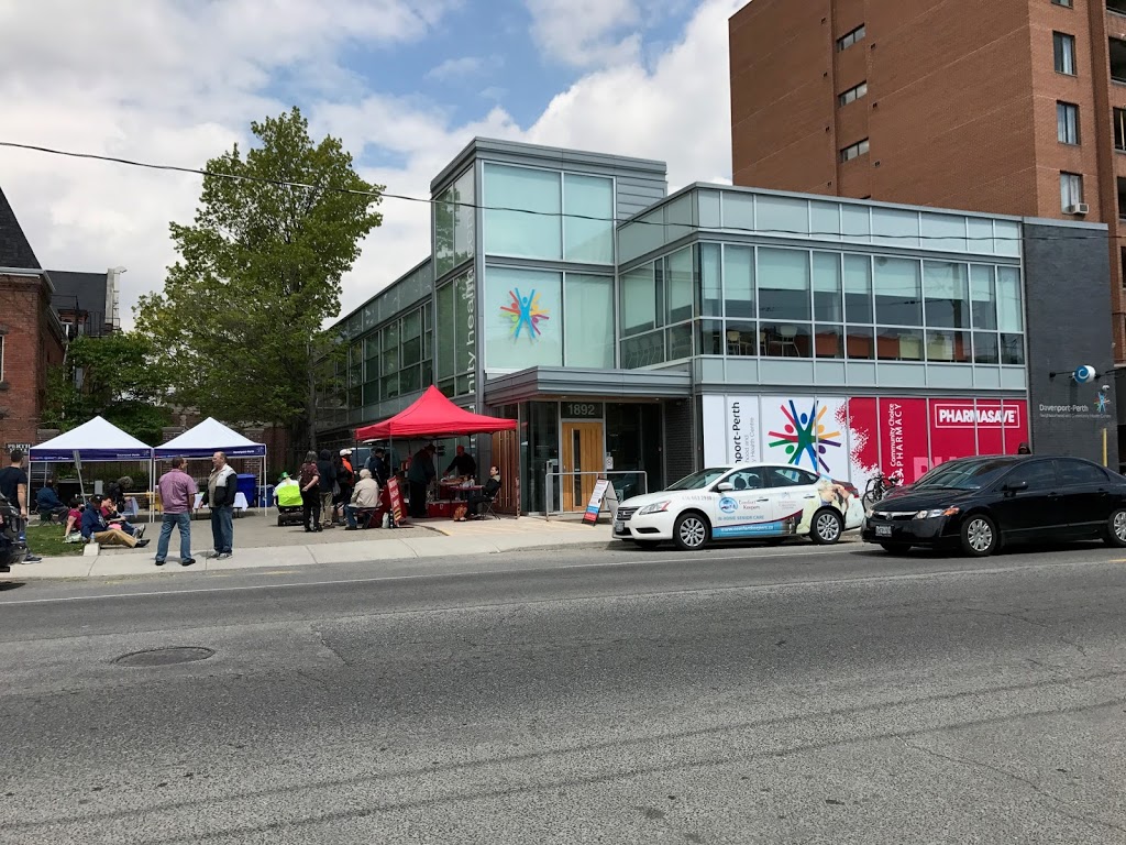 Pharmasave Community Choice Pharmacy | 1892 Davenport Rd, Toronto, ON M6N 1B7, Canada | Phone: (416) 651-8228