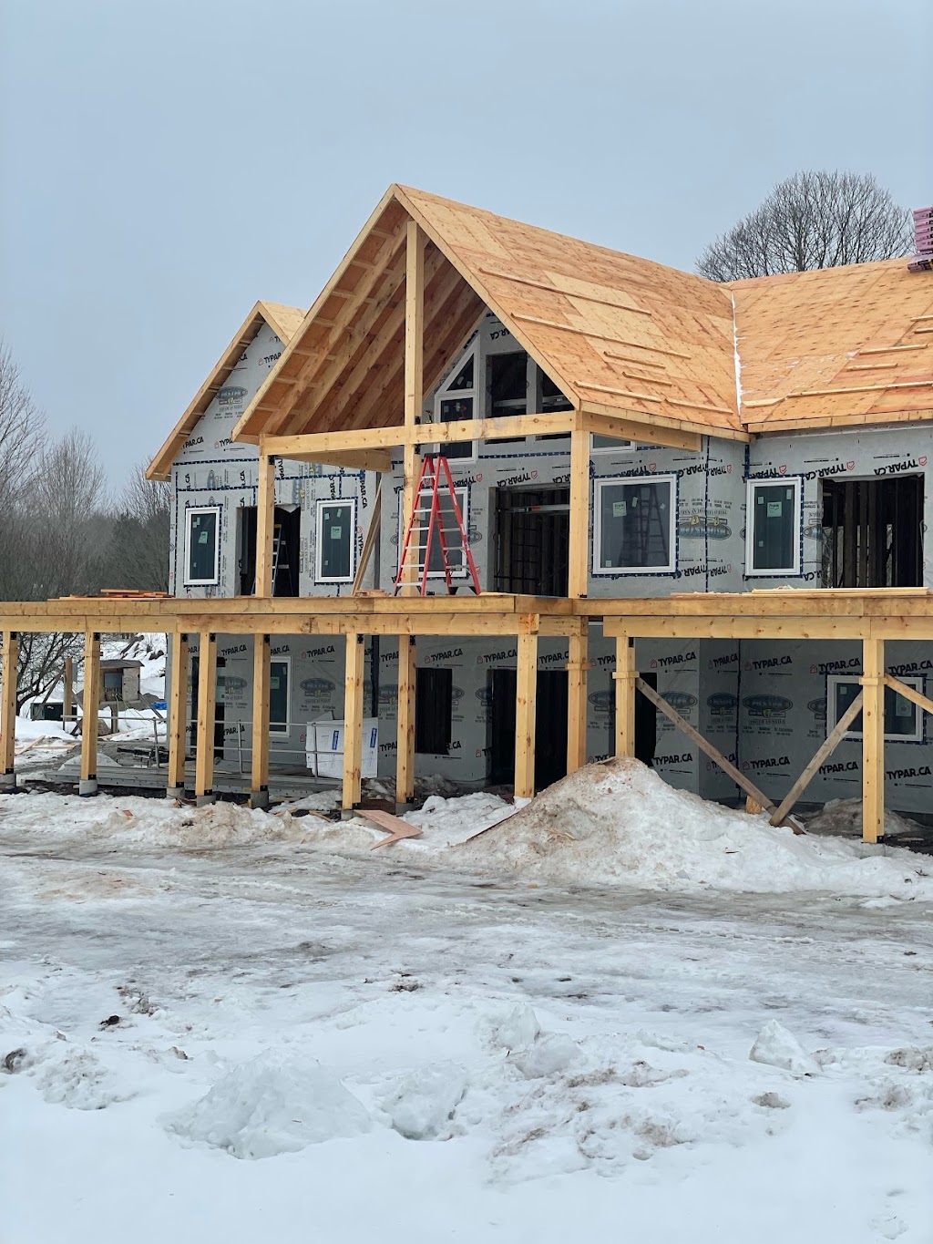 Big Kahuna Contracting | 8016 ON-11, Orillia, ON L3V 6H3, Canada | Phone: (705) 329-4949