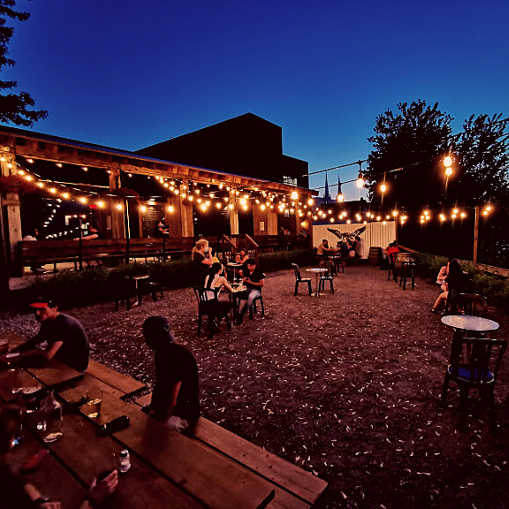 La Chouape Brewing Co. / Pub | 1134 Bd du Sacré Coeur, Saint-Félicien, QC G8K 2R2, Canada | Phone: (418) 613-0622