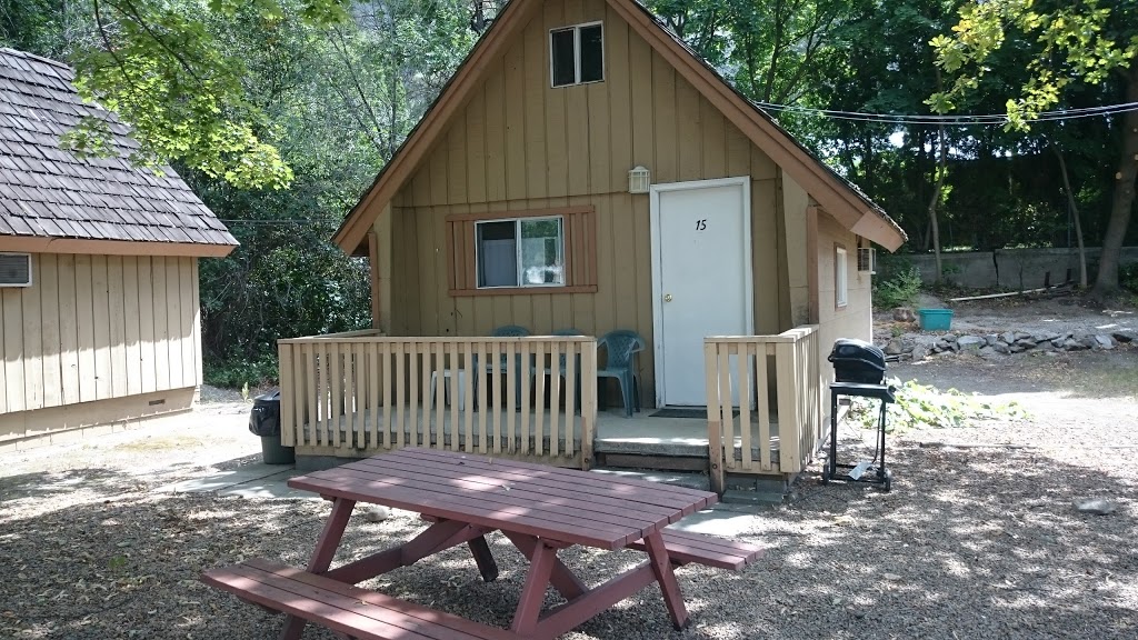 The Lodge at Gallagher Lake | 8331 BC-97, Oliver, BC V0H 1T2, Canada | Phone: (888) 498-2112