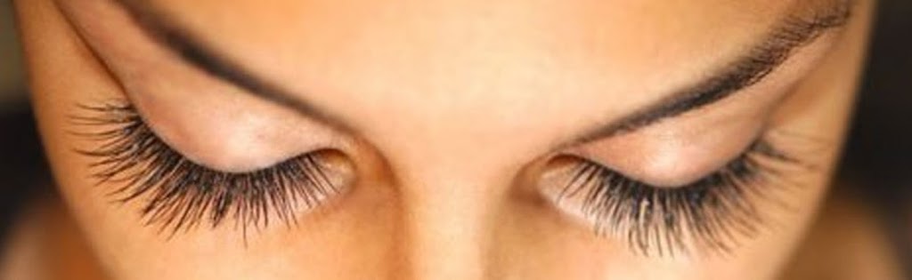 Sarahs Lash Lounge - Eyelash Extensions Brentwood Bay | 1570 Mchattie Rd, Brentwood Bay, BC V8M 1X1, Canada | Phone: (250) 883-5050