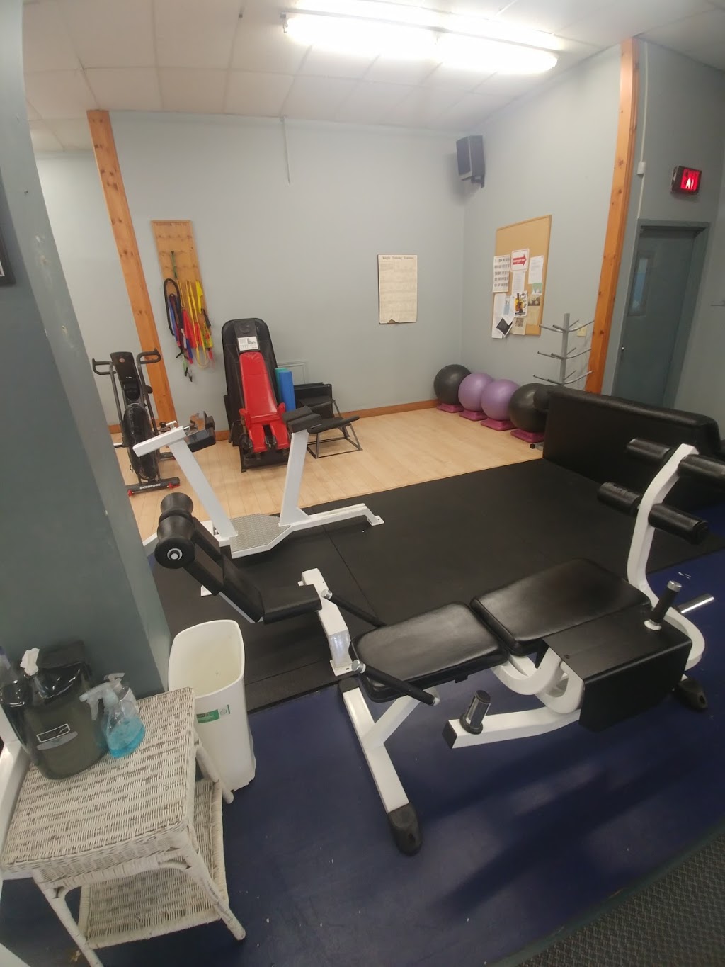 The Weight Room | 402 Laclie St, Orillia, ON L3V 4P5, Canada | Phone: (705) 327-7125