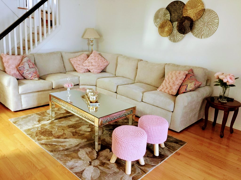 Golden Touch Upholstery and Tailoring Service | 358 Driftwood Dr, Kitchener, ON N2N 1Y6, Canada | Phone: (226) 600-7823