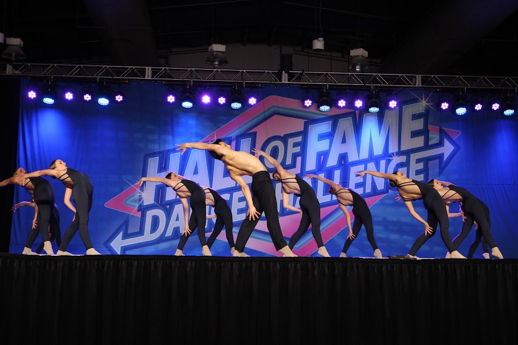 Leeming Danceworks | 9 & 10, 1420 Youville Drive, Orléans, ON K1C 7B3, Canada | Phone: (613) 830-5230