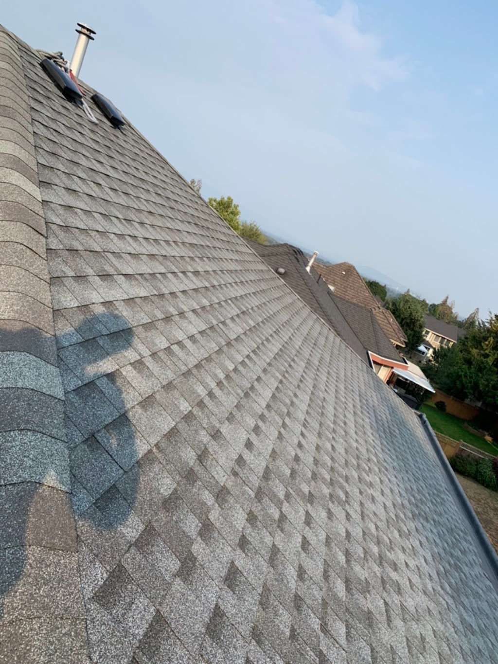 J canadian roofing | 6368 133b St, Surrey, BC V3X 1L5, Canada | Phone: (778) 681-1571