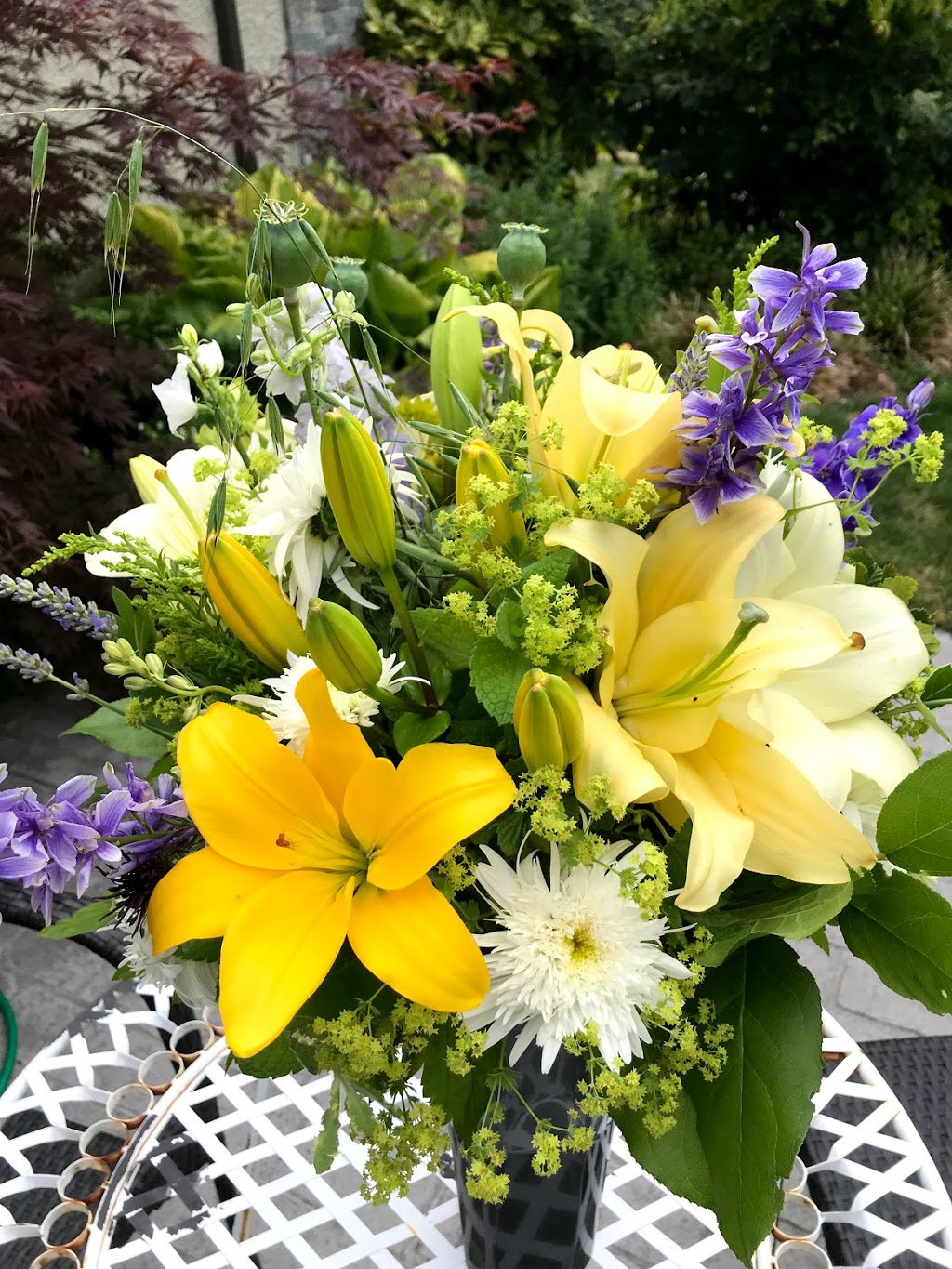 Lainey’s Bouquets | 2502 Blokker Rd, Nanoose Bay, BC V9P 9E8, Canada | Phone: (250) 468-9707