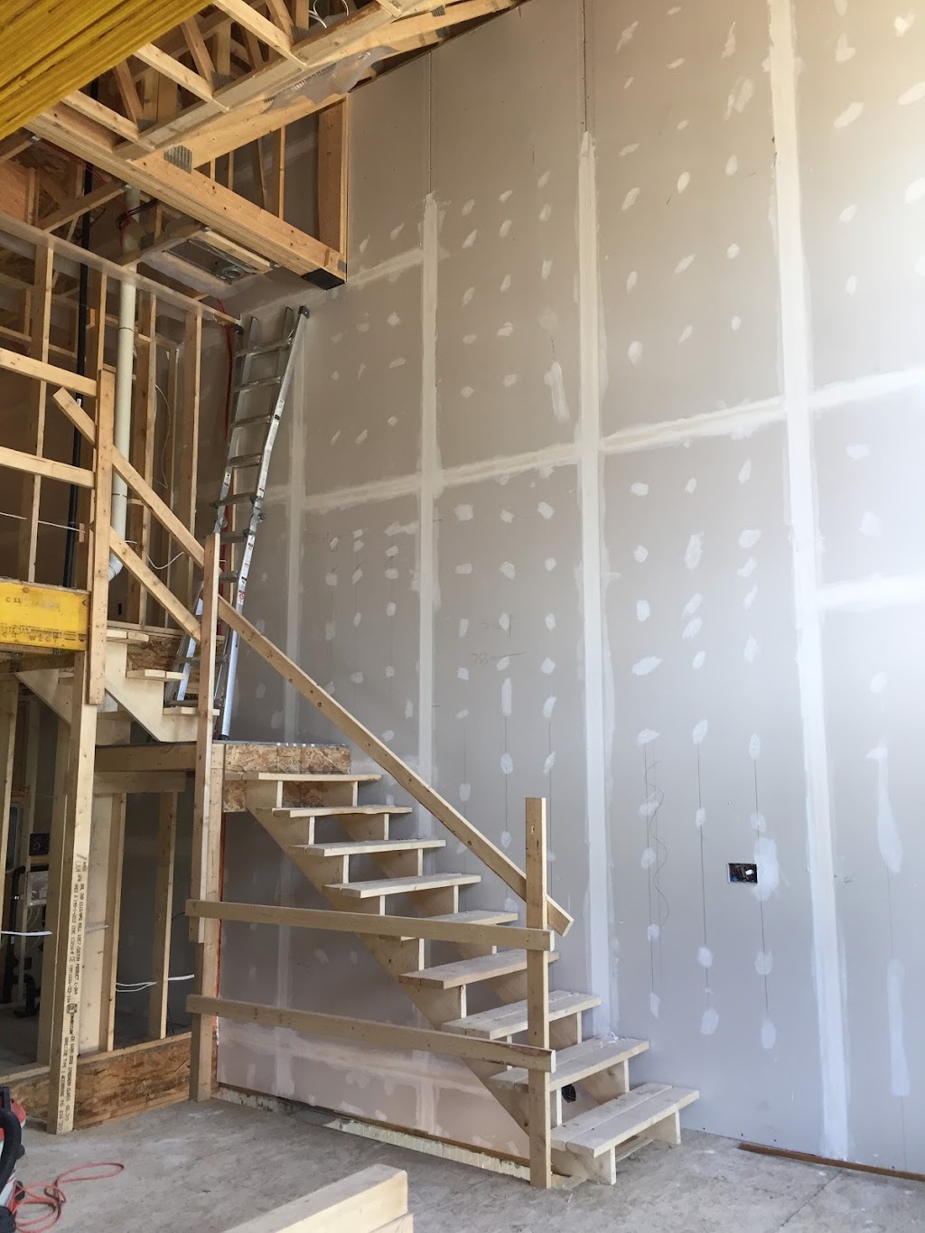 DS Drywall | 113 Ridgemont Crescent, Fernie, BC V0B 1M2, Canada | Phone: (250) 423-0120